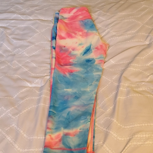 Lot of athletic tights/pants/capris - Picture 6 of 11
